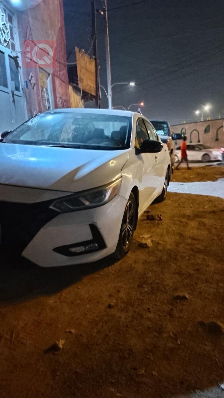 نیسان سێنترا